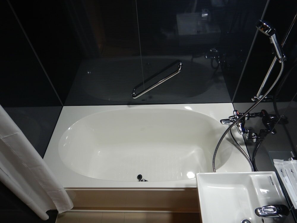 Фото Wishton Hotel Yangon