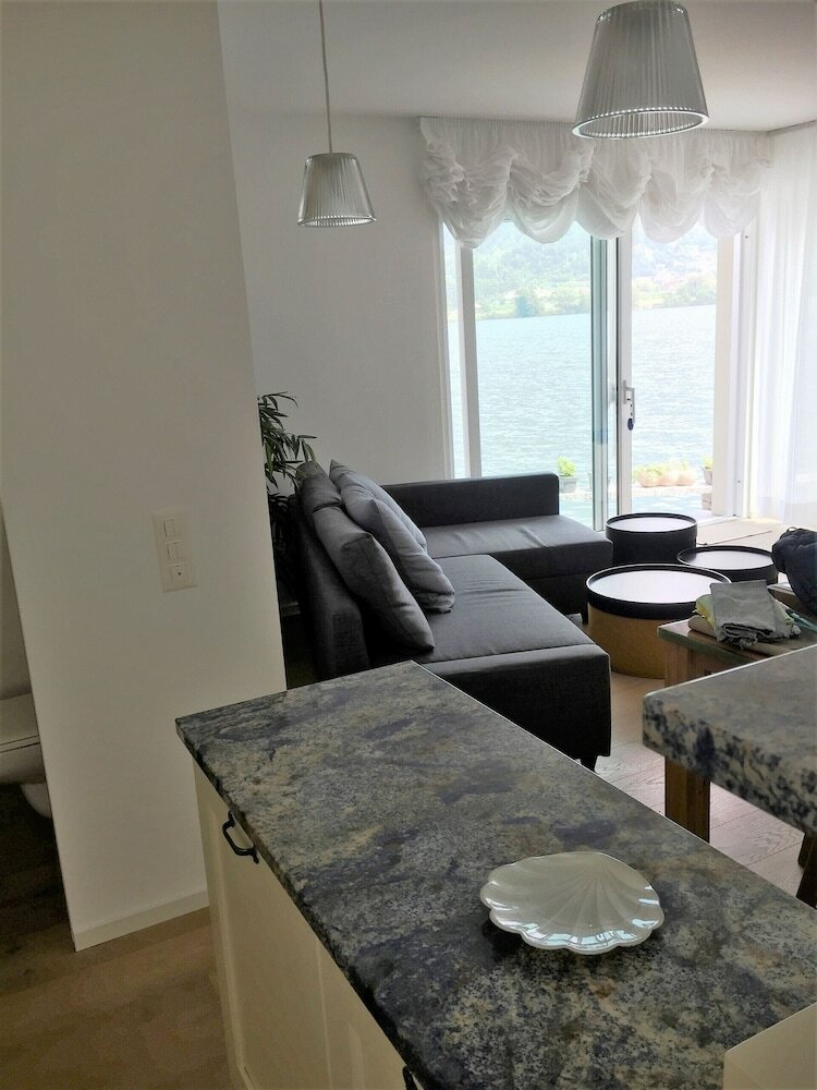 Фото Direct on Lugano Lake: Take a Swim From Your Villa