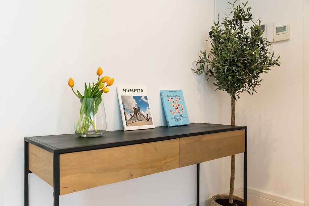 Фото Feelathome Waldorf Suites Apartments