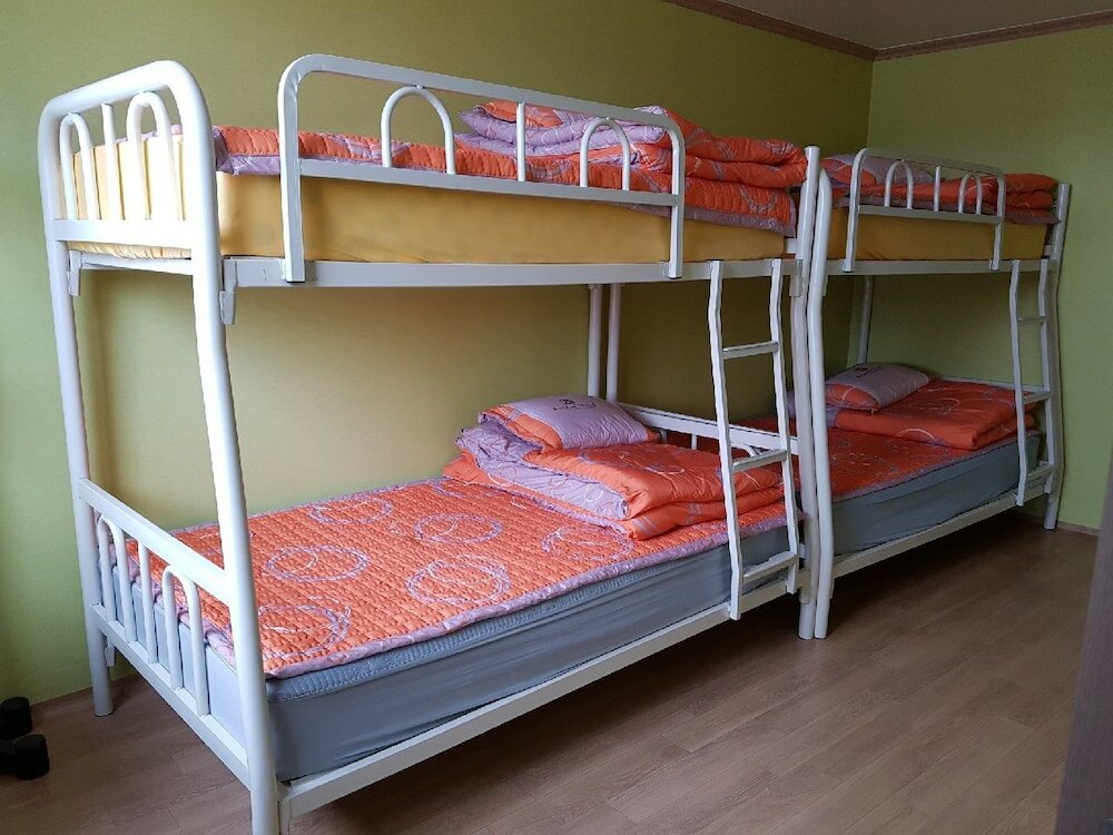 Фото Yeosuro Guesthouse - Hostel