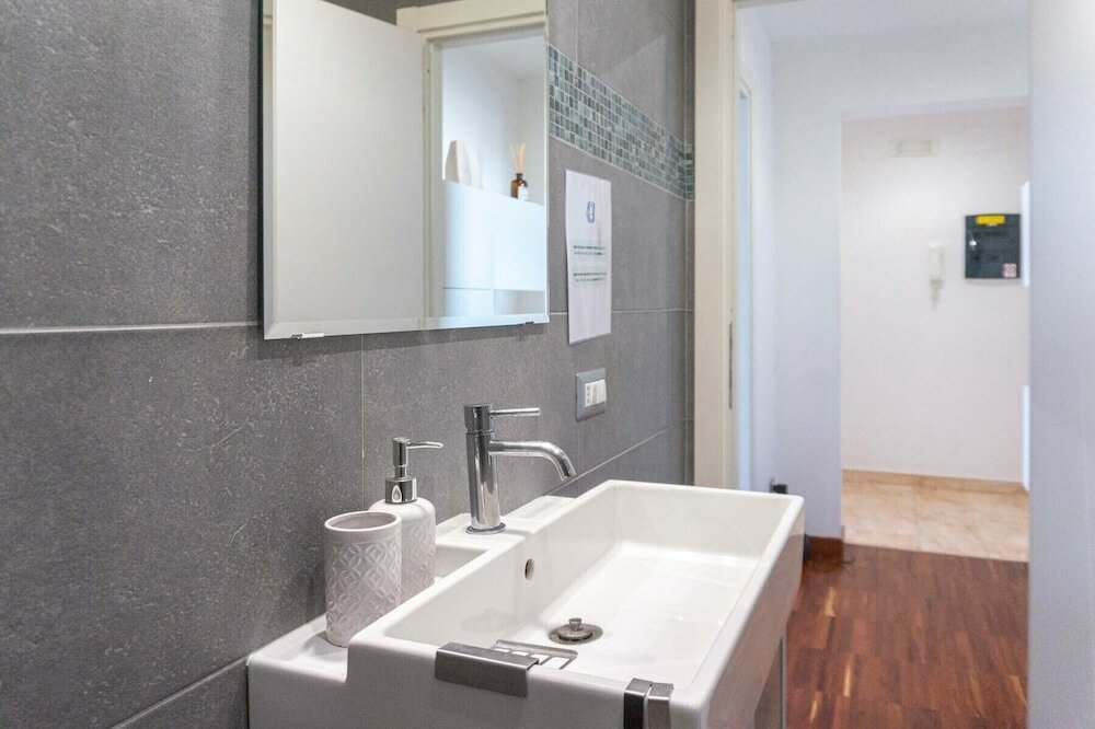 Фото Colosseum Cosy Apartment Close To Metro