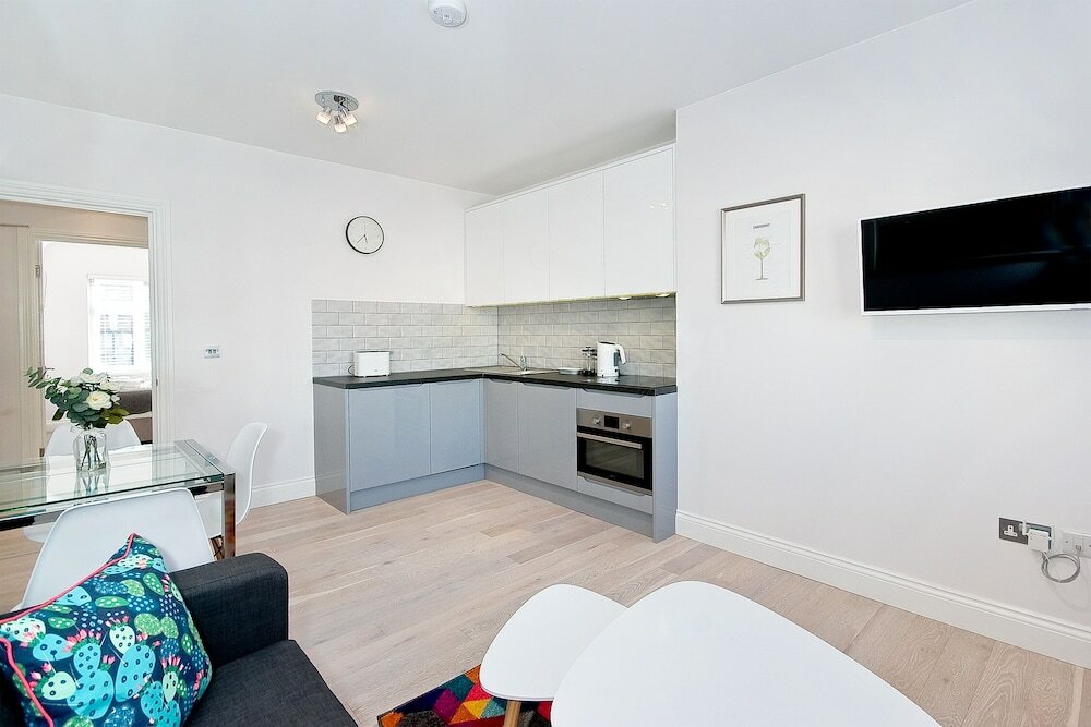 Фото 7 Greek Street by City Living London