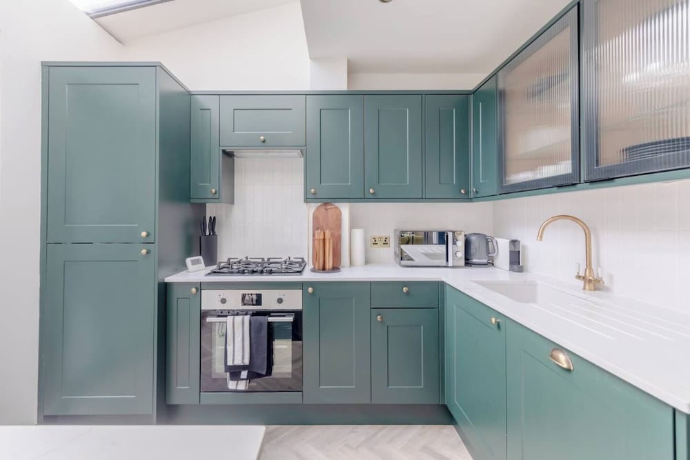 Фото Contemporary Elegance - 2bd Flat, Clapham!