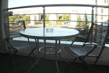 Фото Eden Beach Apartments