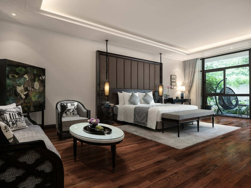 Фото Elegant Mansion 88