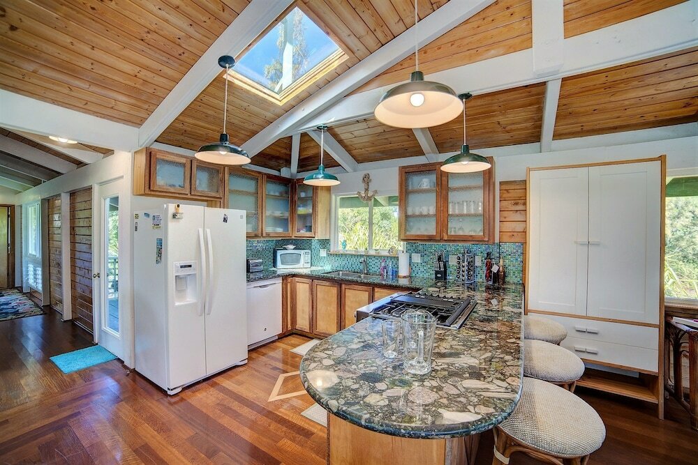 Фото Hale Ki'i Maka Manu 4 Bedroom Home by Redawning