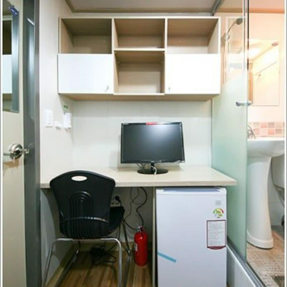 Фото Happy House Jongno