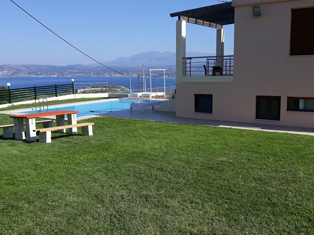 Фото Villa Roula 3br Sea view Viila in Chania