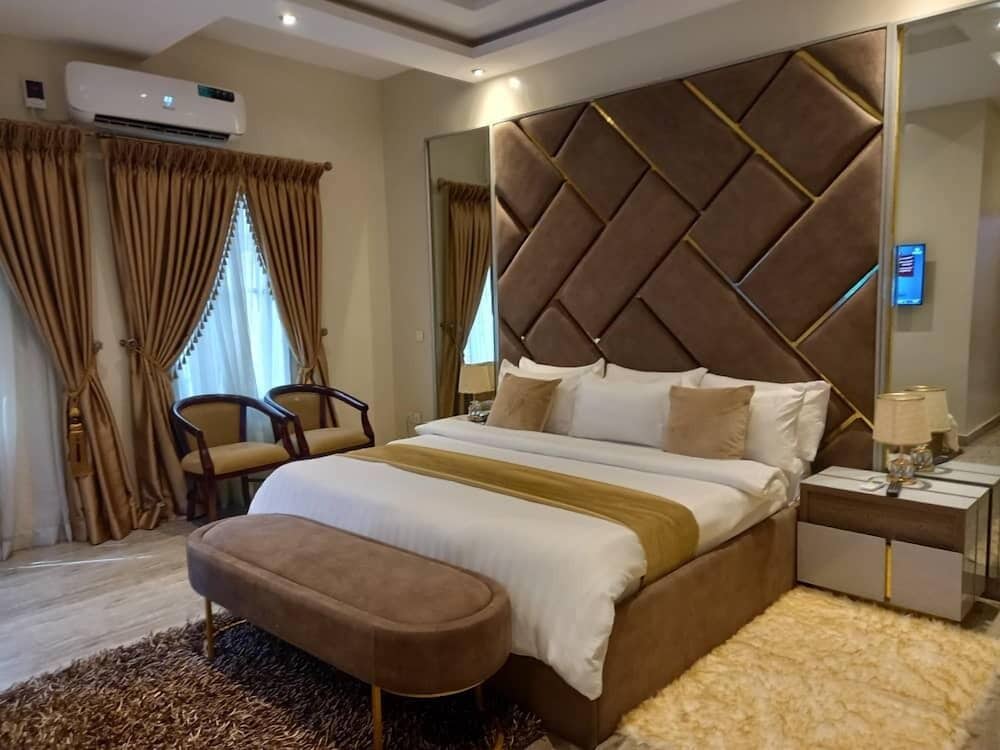 Фото God's Touch Apartment