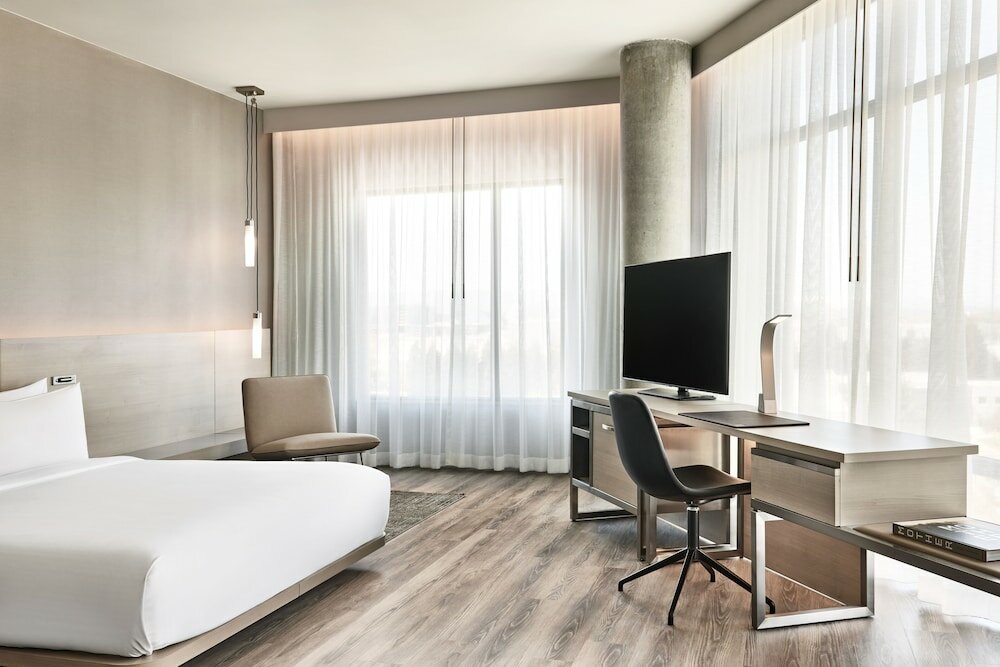 Фото Ac Hotel by Marriott Sunnyvale Moffett Park