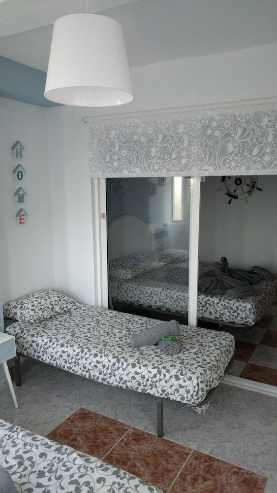 Фото Sky Sea Holidays Benalmadena