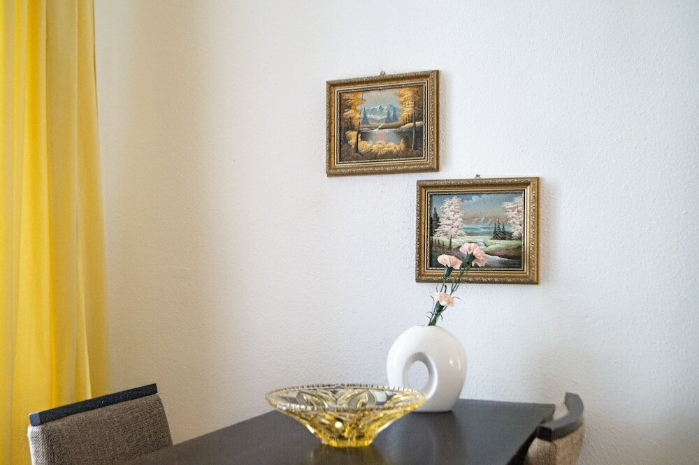 Фото Vibrant Apartment Near Downtown