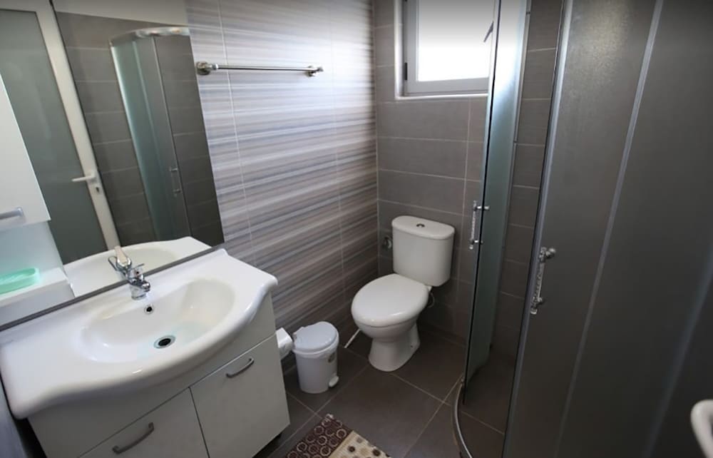 Фото Esmerald Hotel