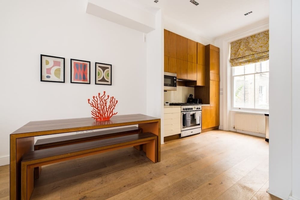 Фото The London Hideout - Glamorous 2bdr Flat With Garden