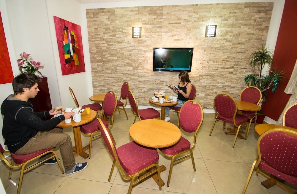 Фото Hotel Parisien