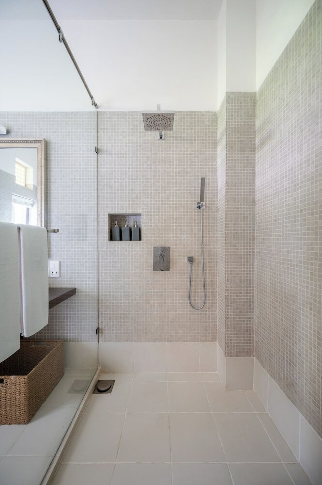 Фото 42 Lighthouse Street