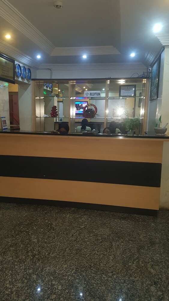 Фото Zeina Suites Abuja