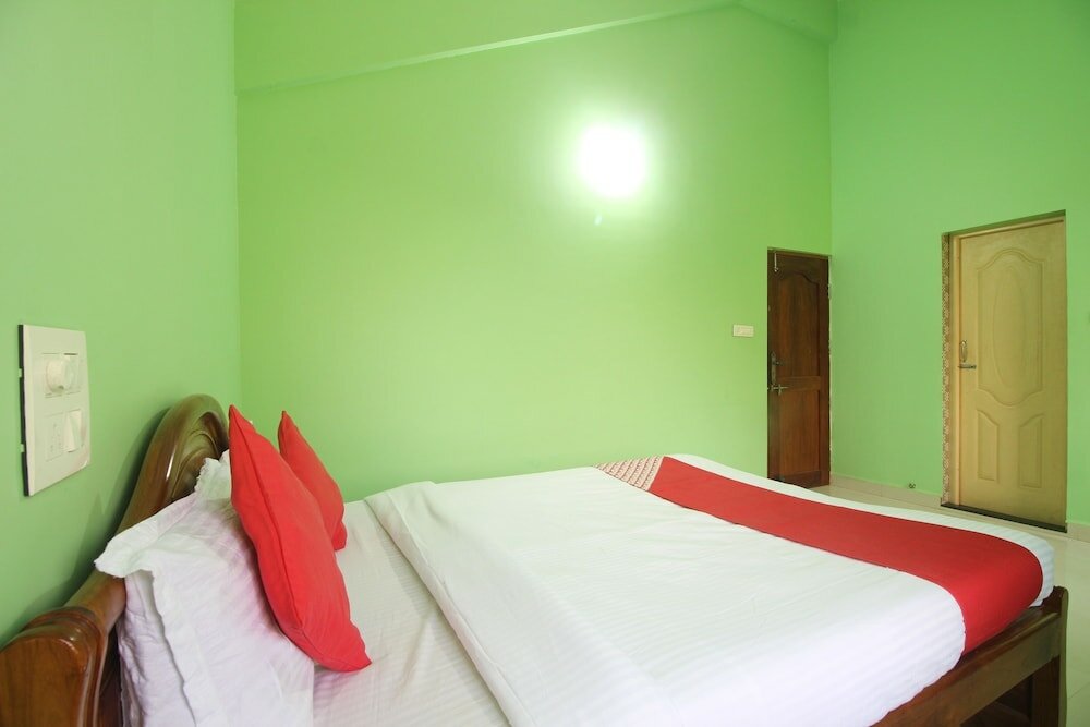 Фото Oyo 39345 Chrisander's Resort