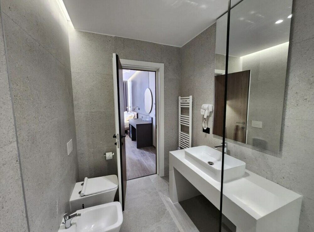 Фото Charm Hotel