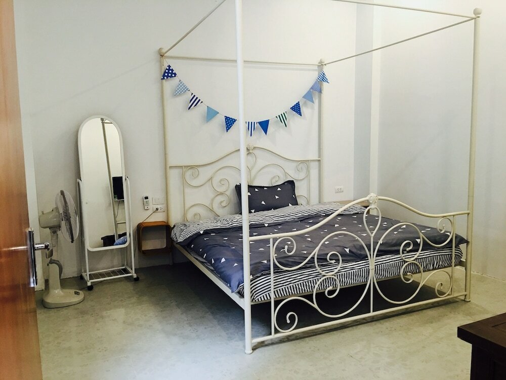 Фото Awa Downtown Hostel