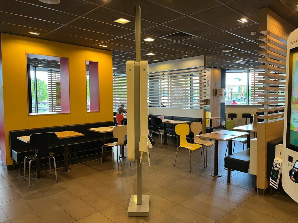 Fast food McDonald's, Minsk, photo