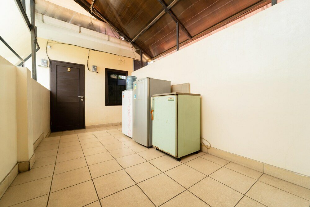 Фото KoolKost Female Syariah near Rs. Bhayangkara Pondok Pinang