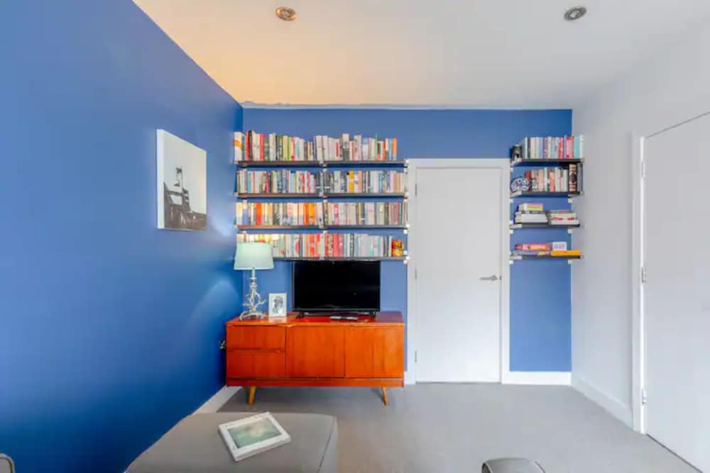 Фото Spacious 2 Bedroom Retreat In East Dulwich