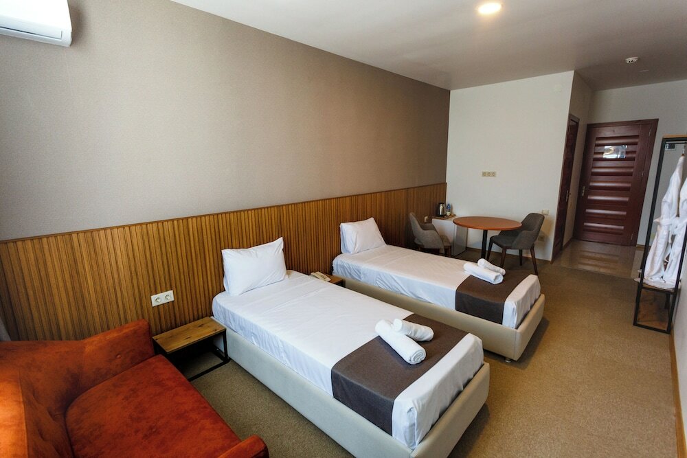 Фото Ул. Зураба Горгиладзе, 98