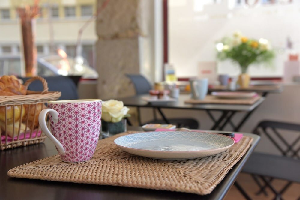 Фото Hotelo Lyon Charité