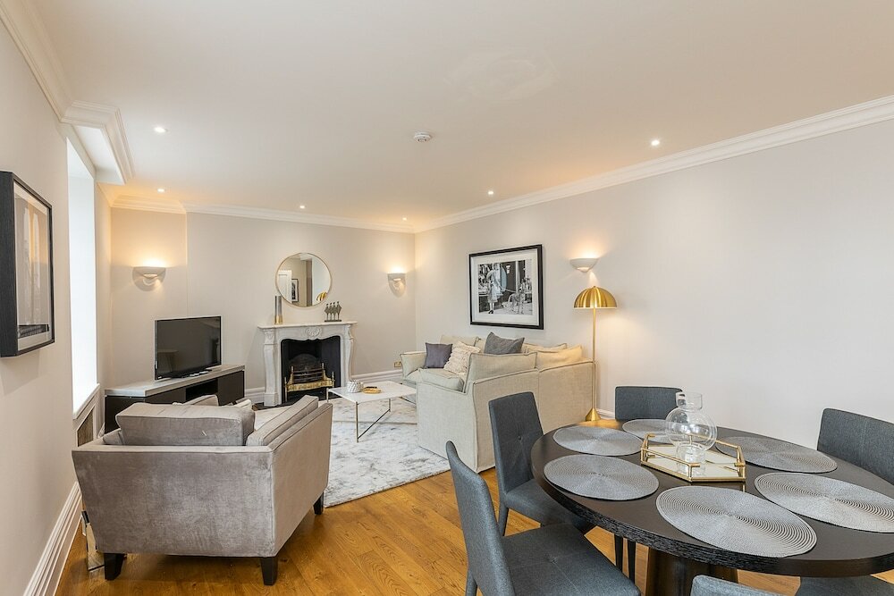 Фото Altido Stylish Flat near Mayfair & Piccadilly Circus
