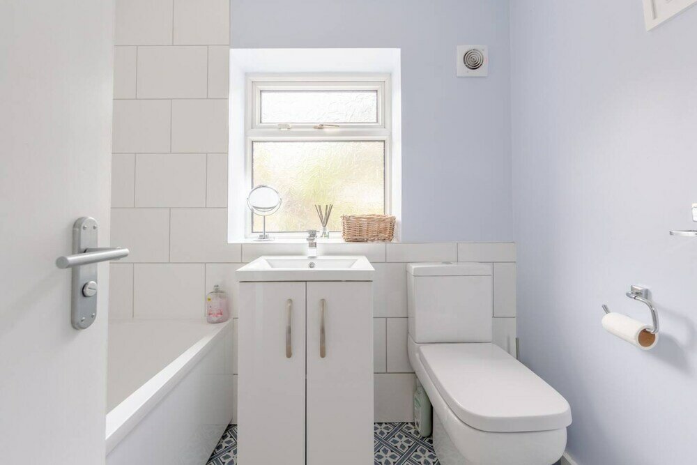 Фото Homely and Spacious 2 Bedroom House - Stratford