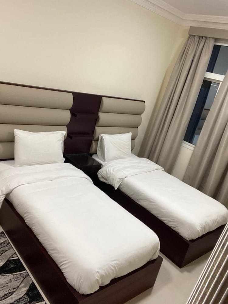 Фото Red- Razat Alard 2