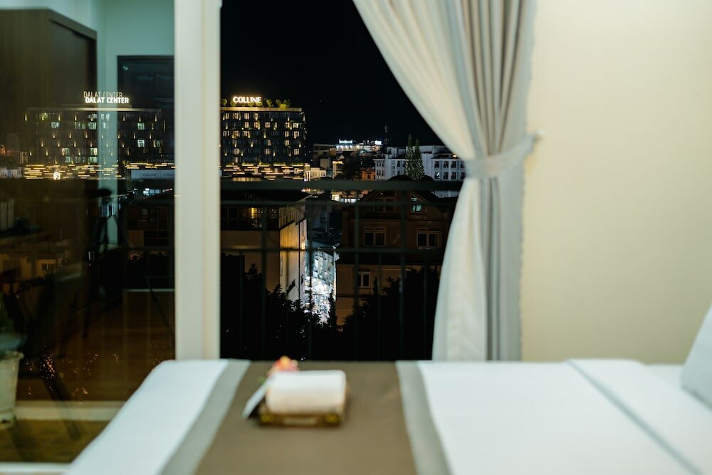 Фото BomBo Dalat Hotel