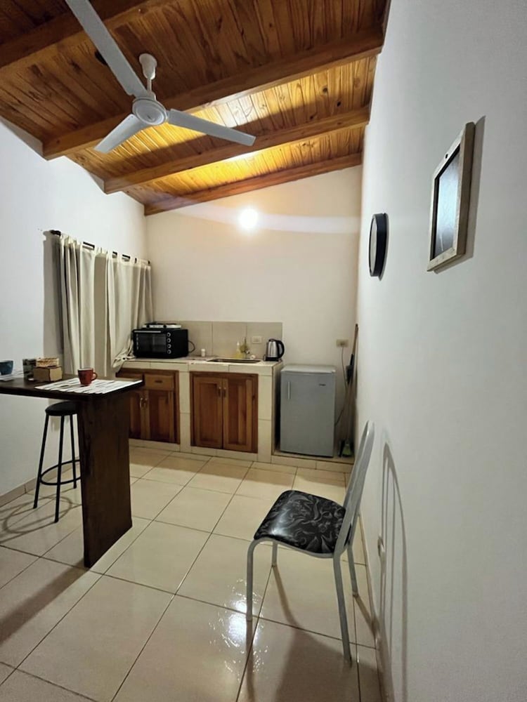 Фото Hiraya Apart Hotel