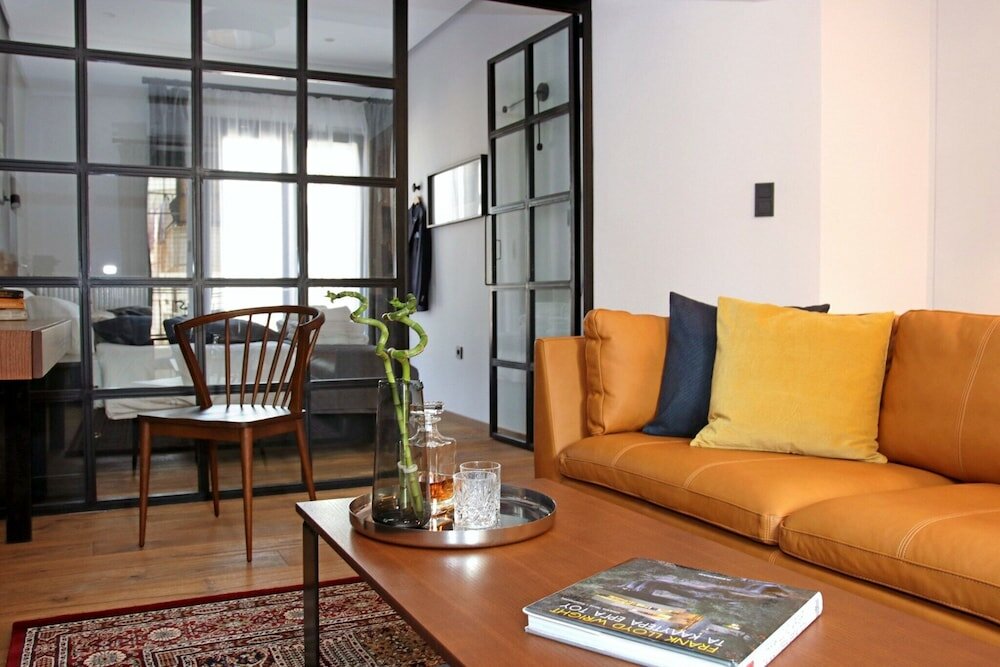 Фото Tom's Bachelor Pad