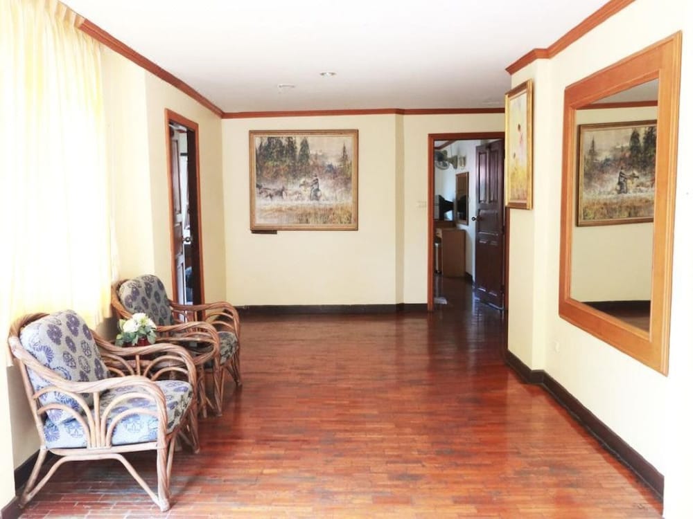 Фото Shagwell Mansions Pattaya