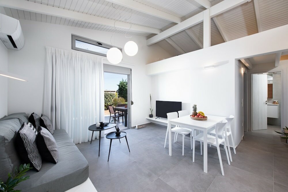 Фото Theros Residence