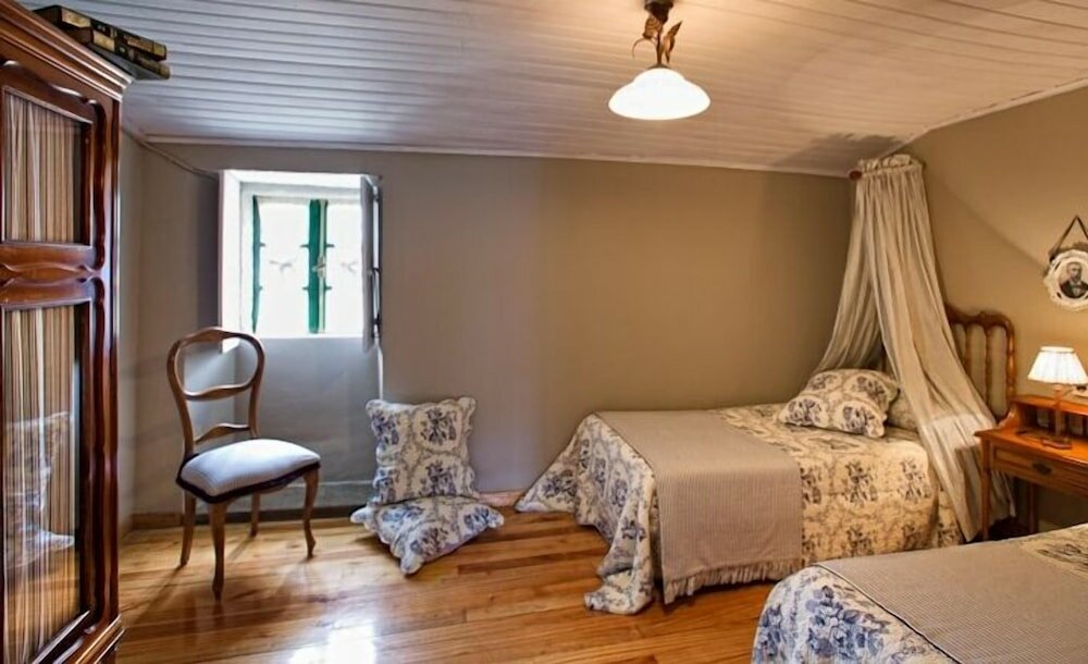 Фото Apartamentos Turísticos la Calleja