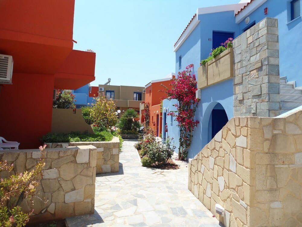 Фото Marina Sands Art Hotel