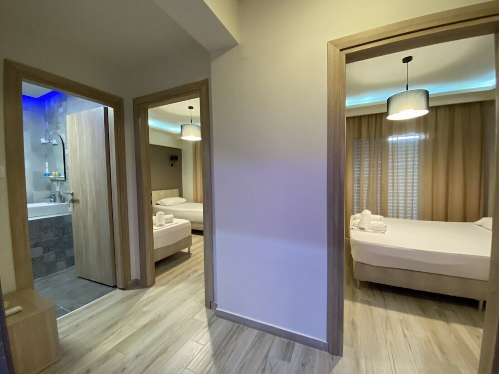 Фото Nikolaidis Apartments