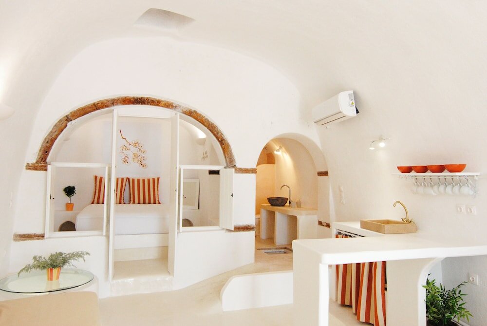 Фото White Grape Suites