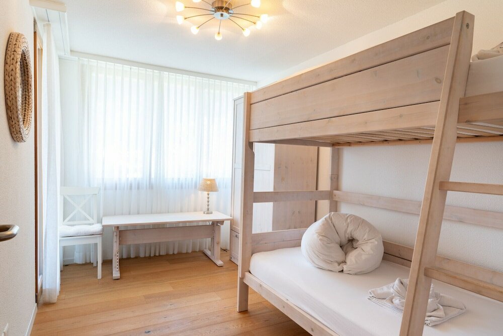 Фото Chalet Apartments Iseltwald