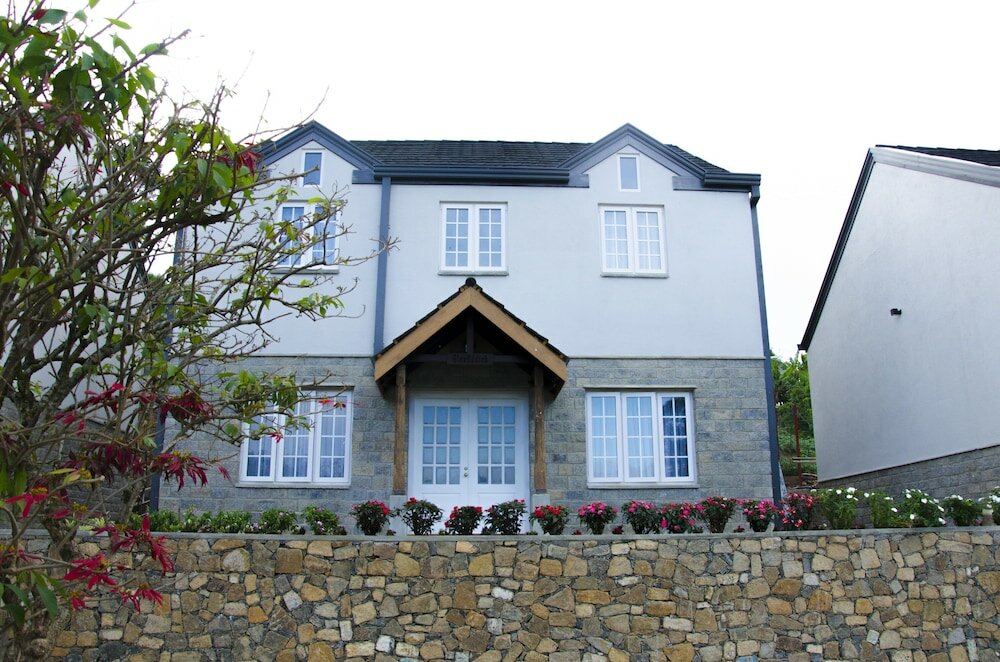 Фото Lakeside Cottages