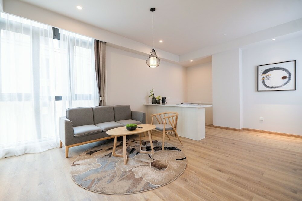 Фото Suisse Place Shanghai