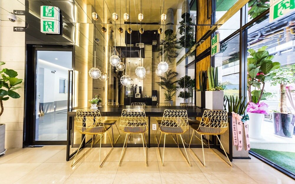 Фото Hotel Forestar Sinchon