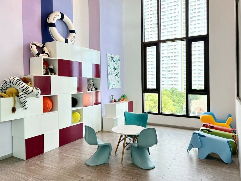 Фото Aeras Beachfront Jomtien Pattaya