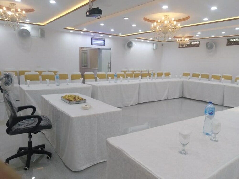 Фото Shanze Hotel And Suites