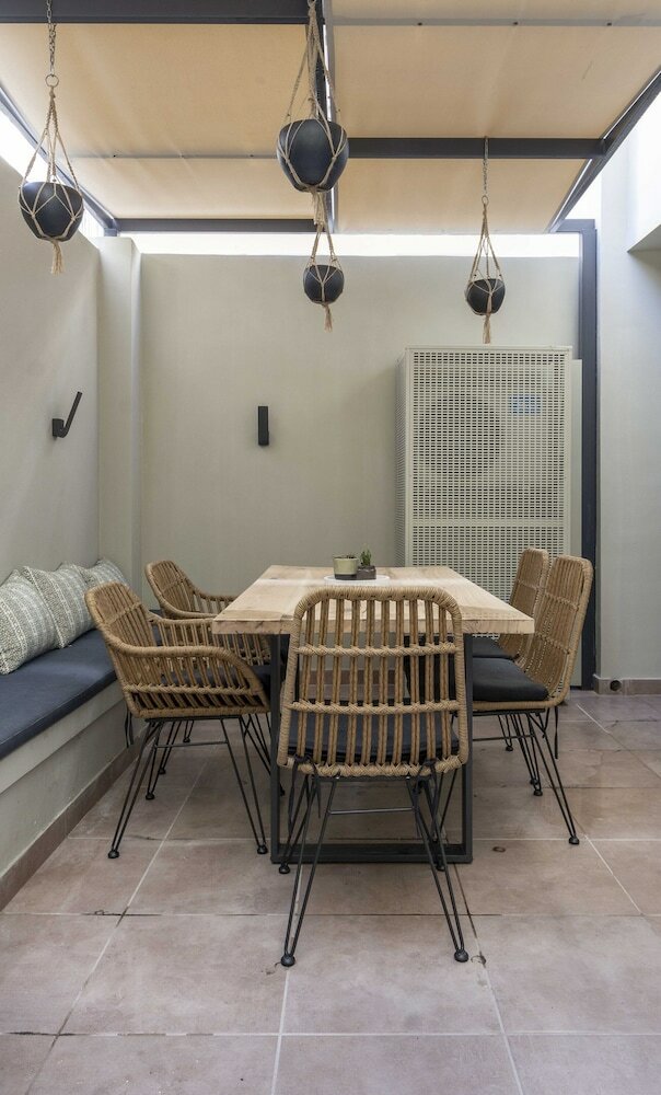 Фото Champions Apt in N. Kosmos neighbourhood