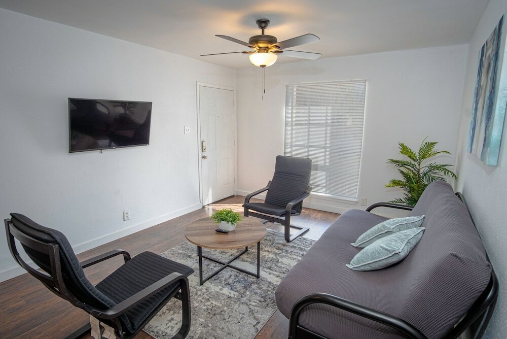 Фото Lovely 2br/2ba Home Near Riverwalk