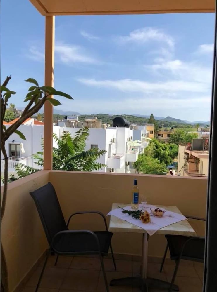 Фото Leonidas Rooms